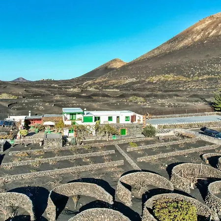 Casa Diama - By Lanzarote بيت للعطل يايثا