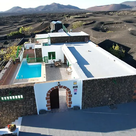 Casa Diama - By Lanzarote * Yaiza (Lanzarote)